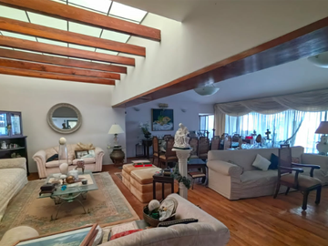 Casa Habitación Valle San Ángel Sec. Jardines San Pedro Garza García