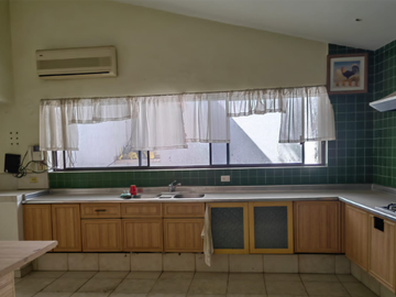 Casa Habitación Valle San Ángel Sec. Jardines San Pedro Garza García