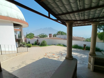Casa Habitación Valle San Ángel Sec. Jardines San Pedro Garza García