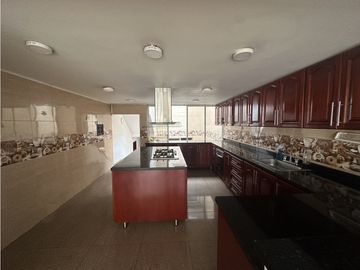 Se Vende Casa Barrio Exclusivo Del Norte De Armenia
