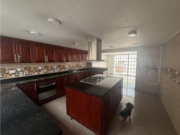 Se Vende Casa Barrio Exclusivo Del Norte De Armenia