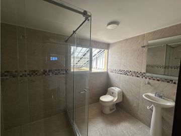 Se Vende Casa Barrio Exclusivo Del Norte De Armenia
