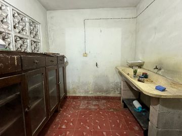 CASA EN FRACC DEL PARQUE AL ORINETE DE LA CIUDAD DE MÉRIDA