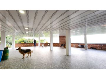 Venta de casa campestre en Copacabana