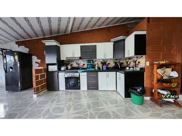 Venta de casa campestre en Copacabana