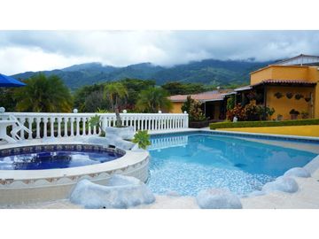 Se vende casa campestre en Calima Darién - JV, (W7983461)