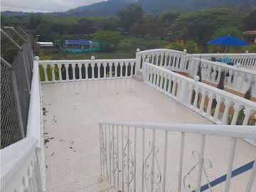 Se vende casa campestre en Calima Darién - JV, (W7983461)