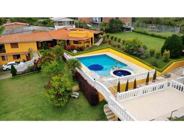 Se vende casa campestre en Calima Darién - JV, (W7983461)