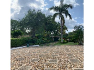 VENDO HERMOSA FINCA  ANAPOIMA VEREDA LAS MERCEDES SM 8253710