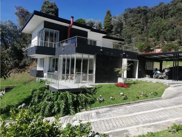 Casa en Arriendo Amoblada en Alto de Palmas