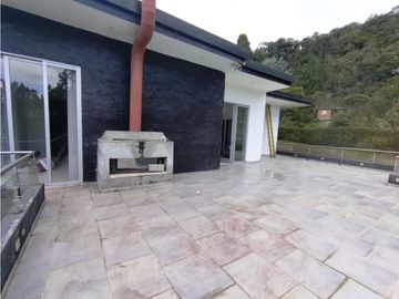Casa en Arriendo Amoblada en Alto de Palmas