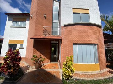 VENTA DE CASA EN CONJUNTO EN EL NORTE DE ARMENIA