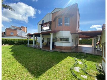 VENTA DE CASA EN CONJUNTO EN EL NORTE DE ARMENIA