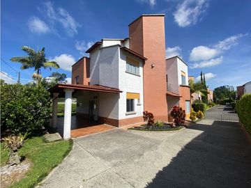 VENTA DE CASA EN CONJUNTO EN EL NORTE DE ARMENIA