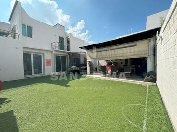 Fracc. Puerta Real: Increíble casa en venta