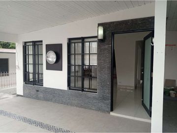Vendo Casa en Miraflores Betania