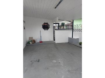 Vendo Casa en Miraflores Betania
