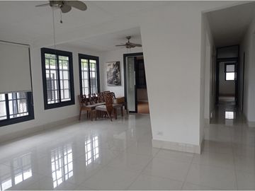 Vendo Casa en Miraflores Betania