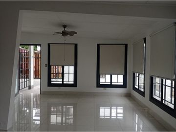 Vendo Casa en Miraflores Betania