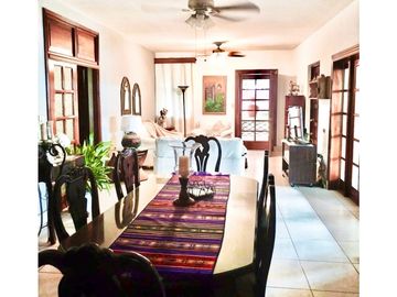 Venta de casa comercial en David, El Vedado.