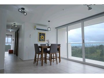 APARTAMENTO EN VENTA EN BRISAS DEL GOLF 3REC + DEN