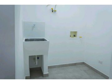 APARTAMENTO EN VENTA EN BRISAS DEL GOLF 3REC + DEN