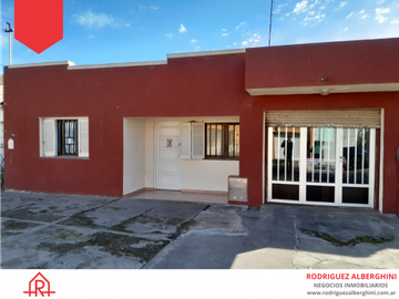 CASA EN VENTA (Calle 22 e/5 y 7)