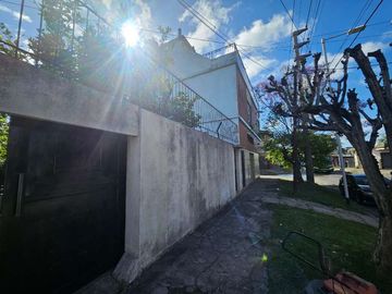 Casa PH en venta en Wilde