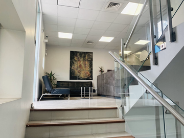 Local Comercial en Venta en Metro Ñuñoa