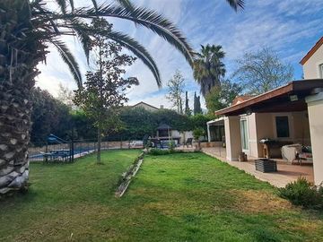 Casa en Venta en condominio Las Bandadas de Piedra Roja