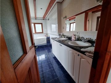 Preciosa casa con exclusivo estilo