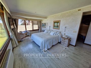 Casa con vista espectacular al mar en condominio de Cachagua