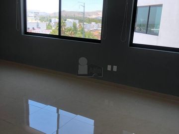 Amplio Departamento en Av. Himalaya cerca de parque Tangamanga I