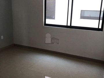 Amplio Departamento en Av. Himalaya cerca de parque Tangamanga I