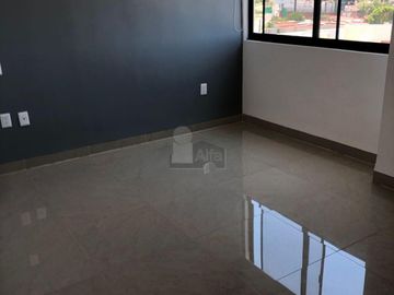 Amplio Departamento en Av. Himalaya cerca de parque Tangamanga I