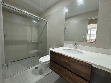 Venta de espectacular departamento en Miraflores
