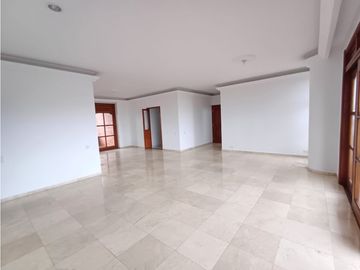 Se arrienda apartamento en Ciudad Jardin