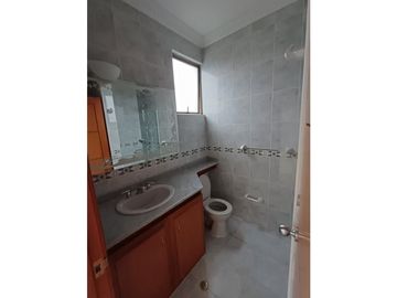 Se arrienda apartamento en Ciudad Jardin