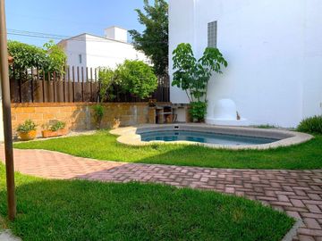 Casa en Fraccionamiento en Junto al Río, Temixco, Morelos CAEN-1086-Fr