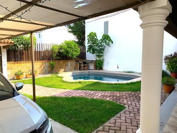 Casa en Fraccionamiento en Junto al Río, Temixco, Morelos CAEN-1086-Fr