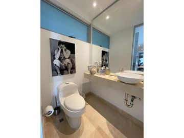 VENDO APARTAMENTO EN BUEN  SECTOR DE LA CIUDAD