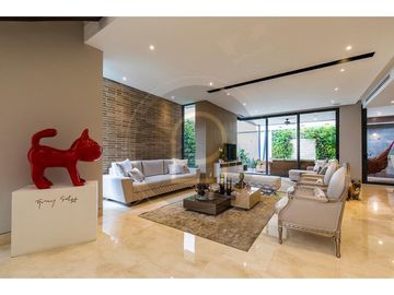 VENDO HERMOSA CASA DE LUJO EN SECTOR DE VILLA CAMPPESTRE
