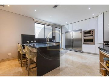 VENDO HERMOSA CASA DE LUJO EN SECTOR DE VILLA CAMPPESTRE