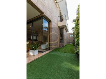 VENDO HERMOSA CASA DE LUJO EN SECTOR DE VILLA CAMPPESTRE