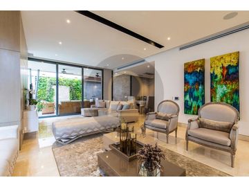 VENDO HERMOSA CASA DE LUJO EN SECTOR DE VILLA CAMPPESTRE