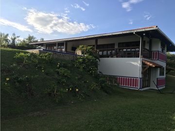 VENTA CASA CAMPESTRE CJTO CERRADO VIA MONTENEGRO QUINDIO