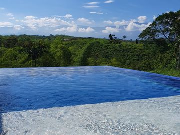 VENTA CASA CAMPESTRE CJTO CERRADO VIA MONTENEGRO QUINDIO