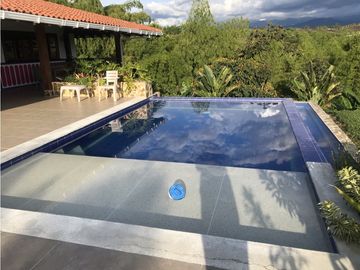VENTA CASA CAMPESTRE CJTO CERRADO VIA MONTENEGRO QUINDIO