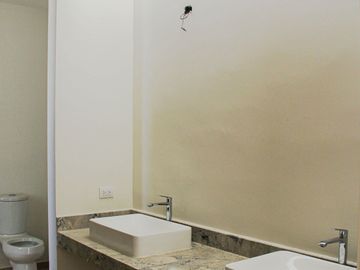 | 3 recámaras, UNA de ella en PB- dentro de privada en conkal