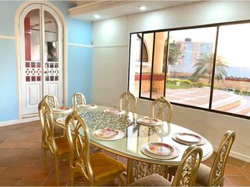 MANSIÓN EN VENTA. PRADOMAR
